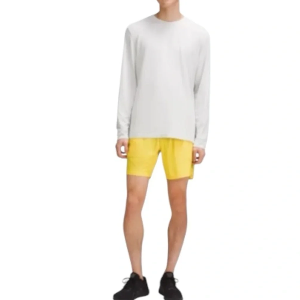 NWT LULULEMON License To Train Shorts 7